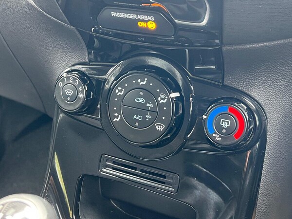 Used Ford Fiesta 2014 for sale - 76174139: Photo 17