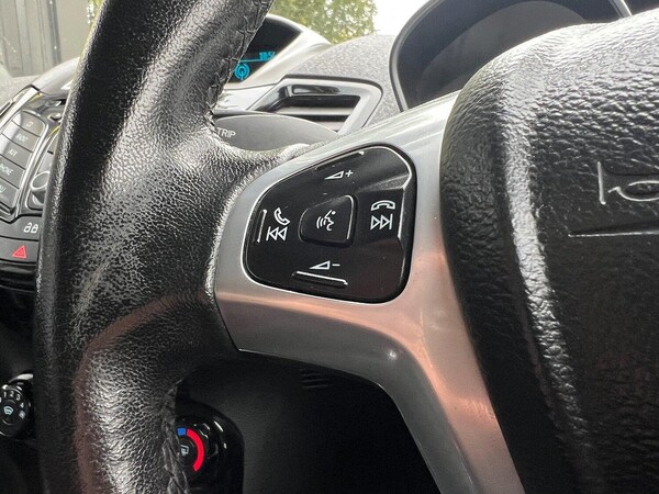 Used Ford Fiesta 2014 for sale - 76174139: Photo 20