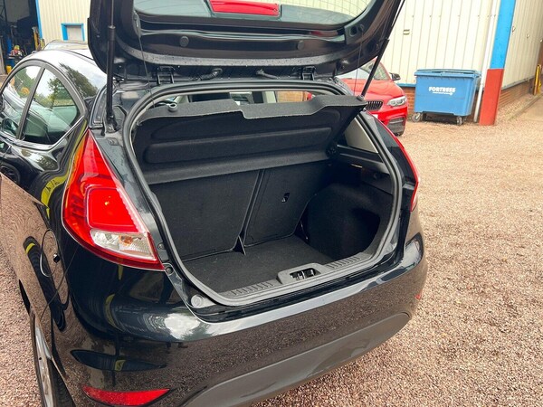 Used Ford Fiesta 2014 for sale - 76174139: Photo 24