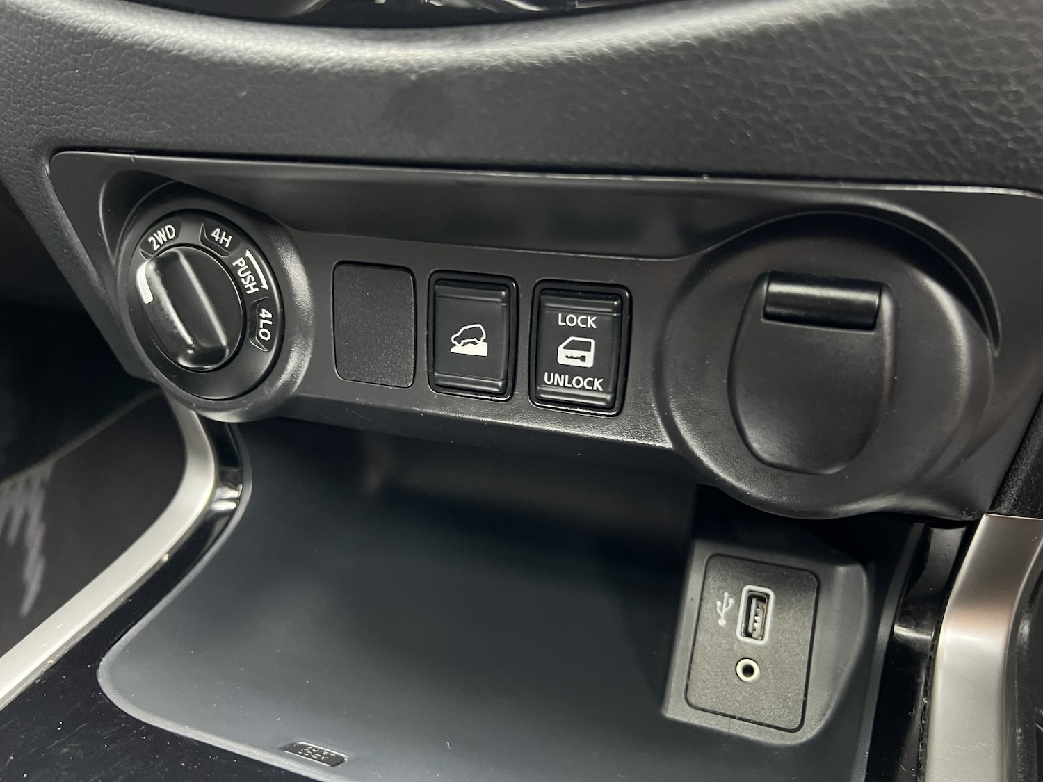 Used Nissan Navara 2019 for sale - 76547827: Photo 23