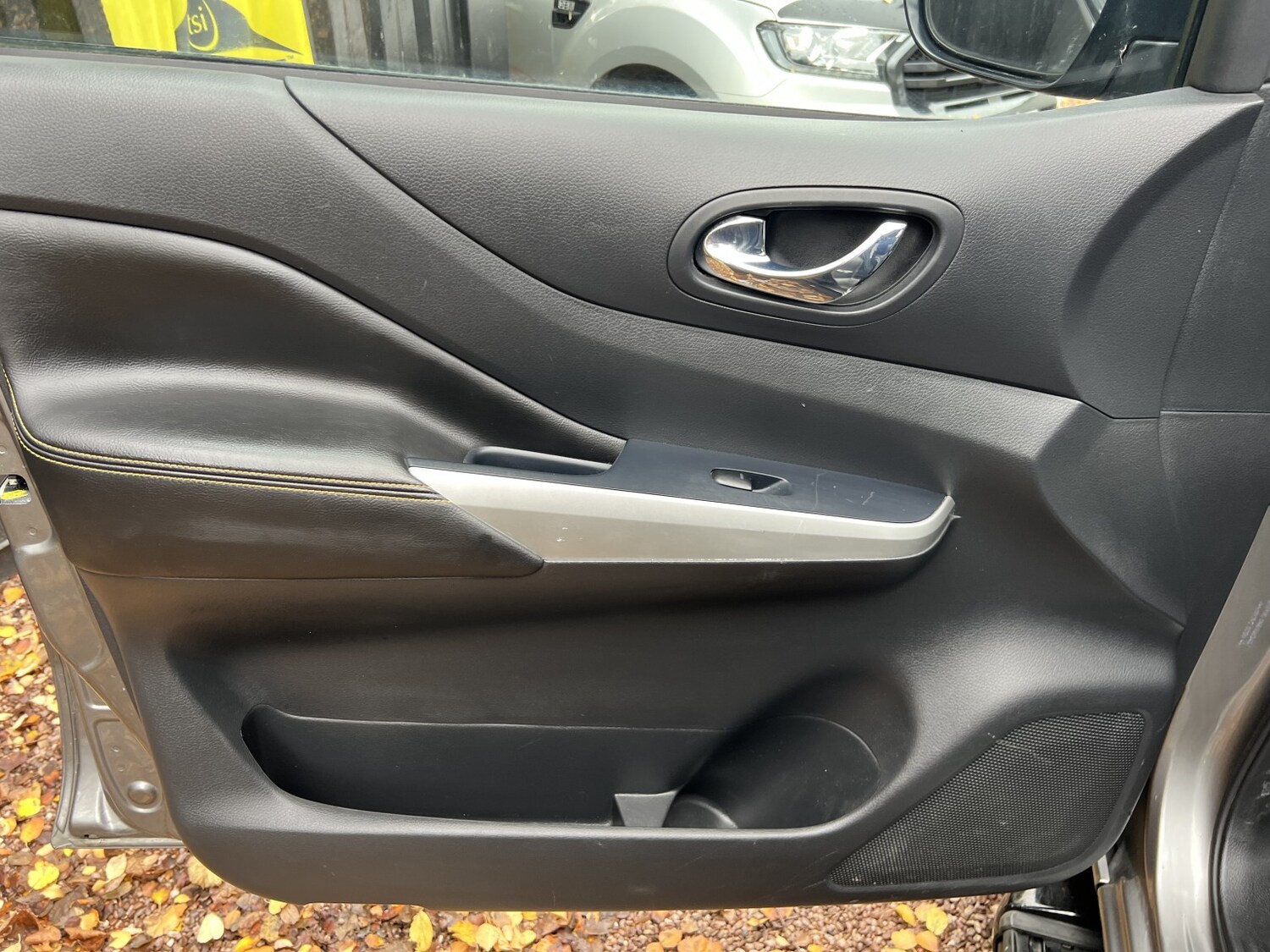 Used Nissan Navara 2019 for sale - 76547827: Photo 51