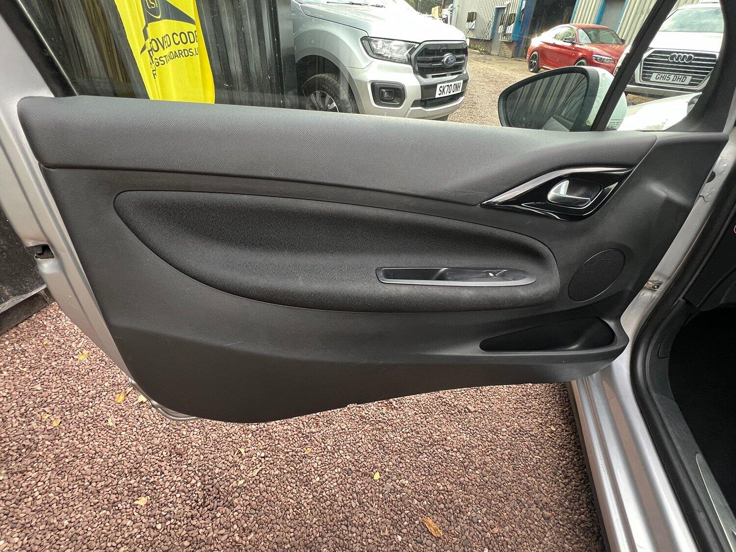 Used DS Automobiles DS 3 2015 for sale - 76793140: Photo 19