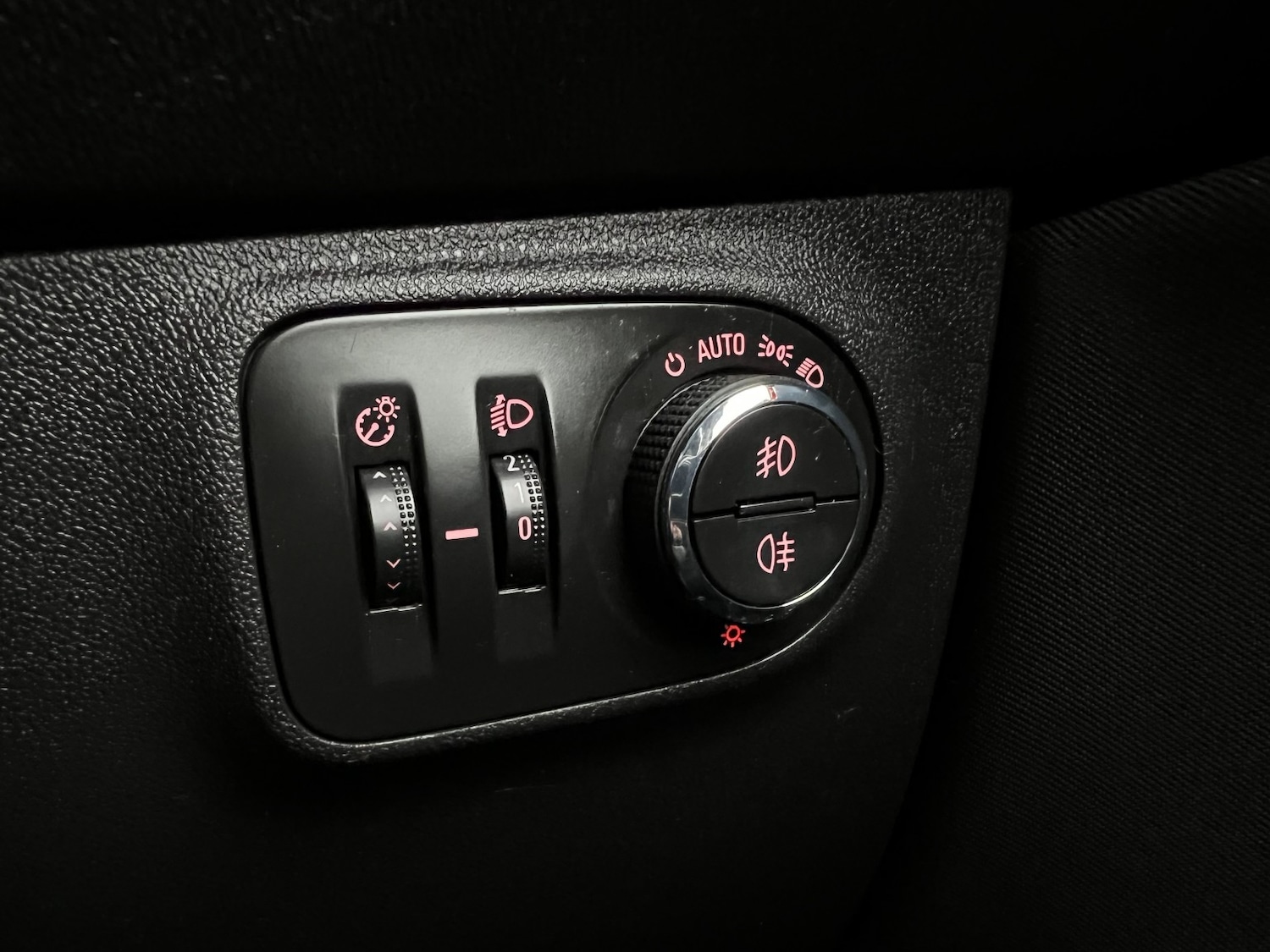 Used Vauxhall Corsa 2015 for sale - 76471240: Photo 15