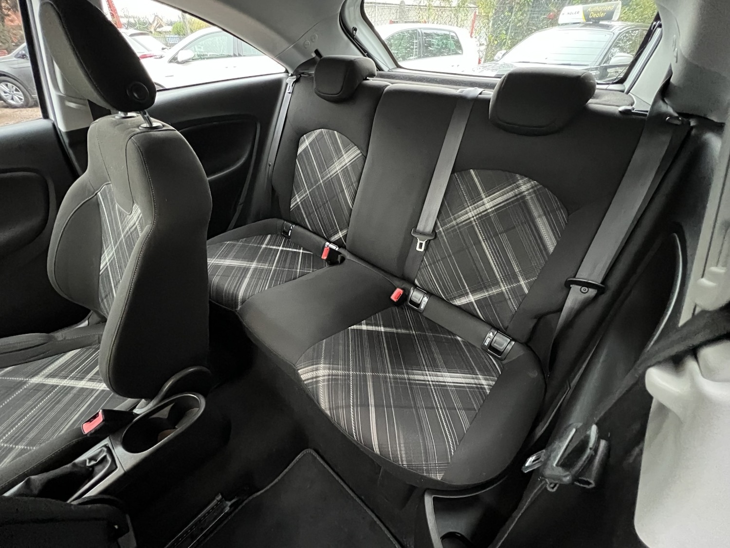 Used Vauxhall Corsa 2015 for sale - 76471240: Photo 32