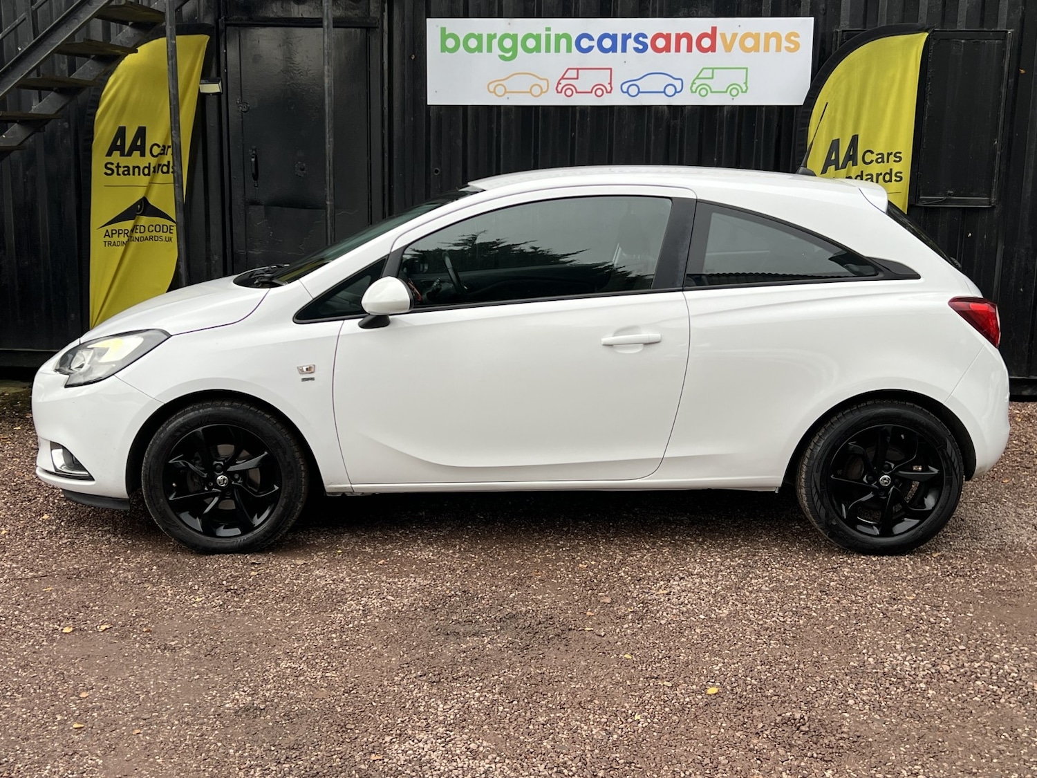 Used Vauxhall Corsa 2015 for sale - 76471240: Photo 40