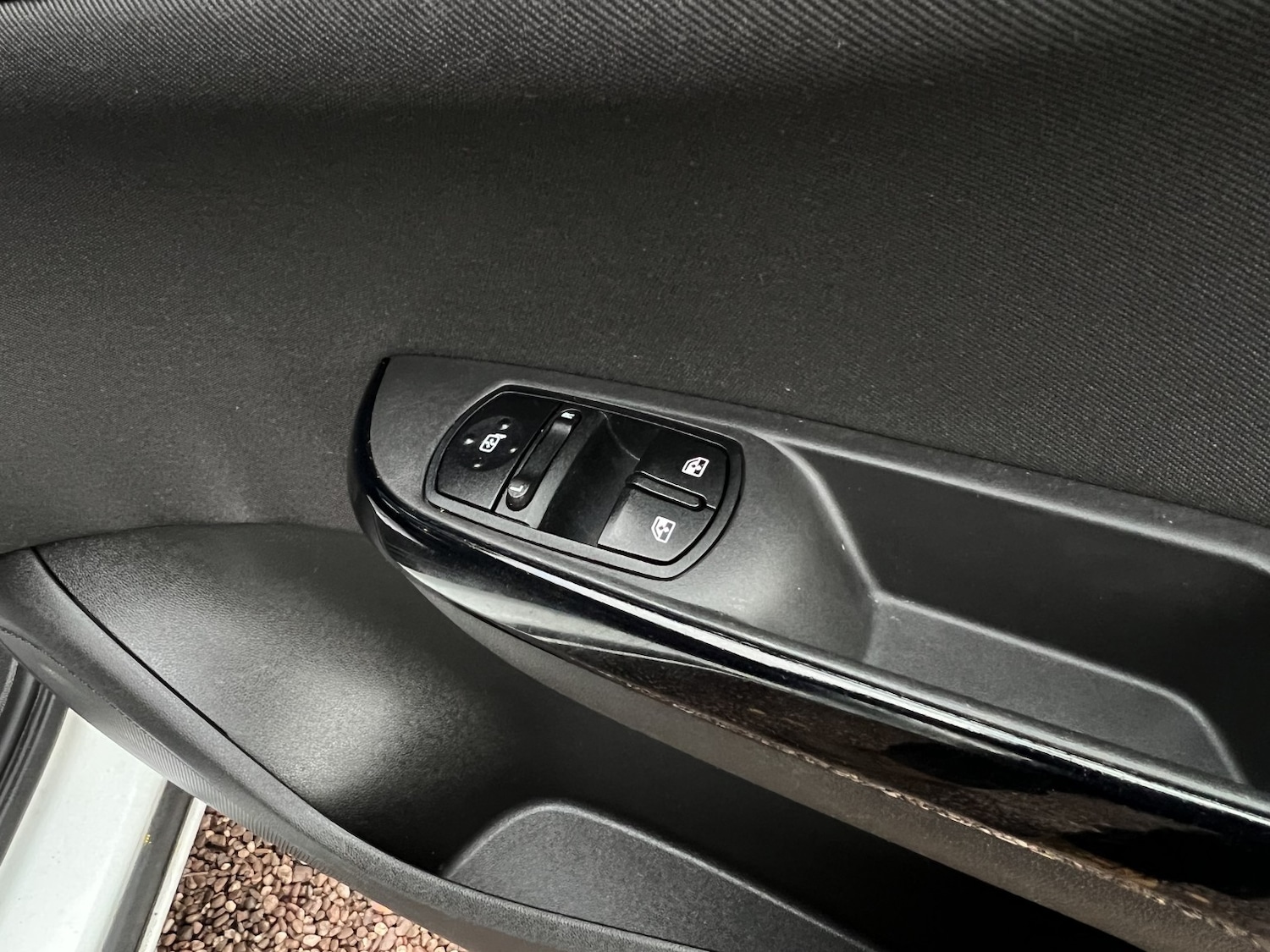 Used Vauxhall Corsa 2015 for sale - 76471240: Photo 8