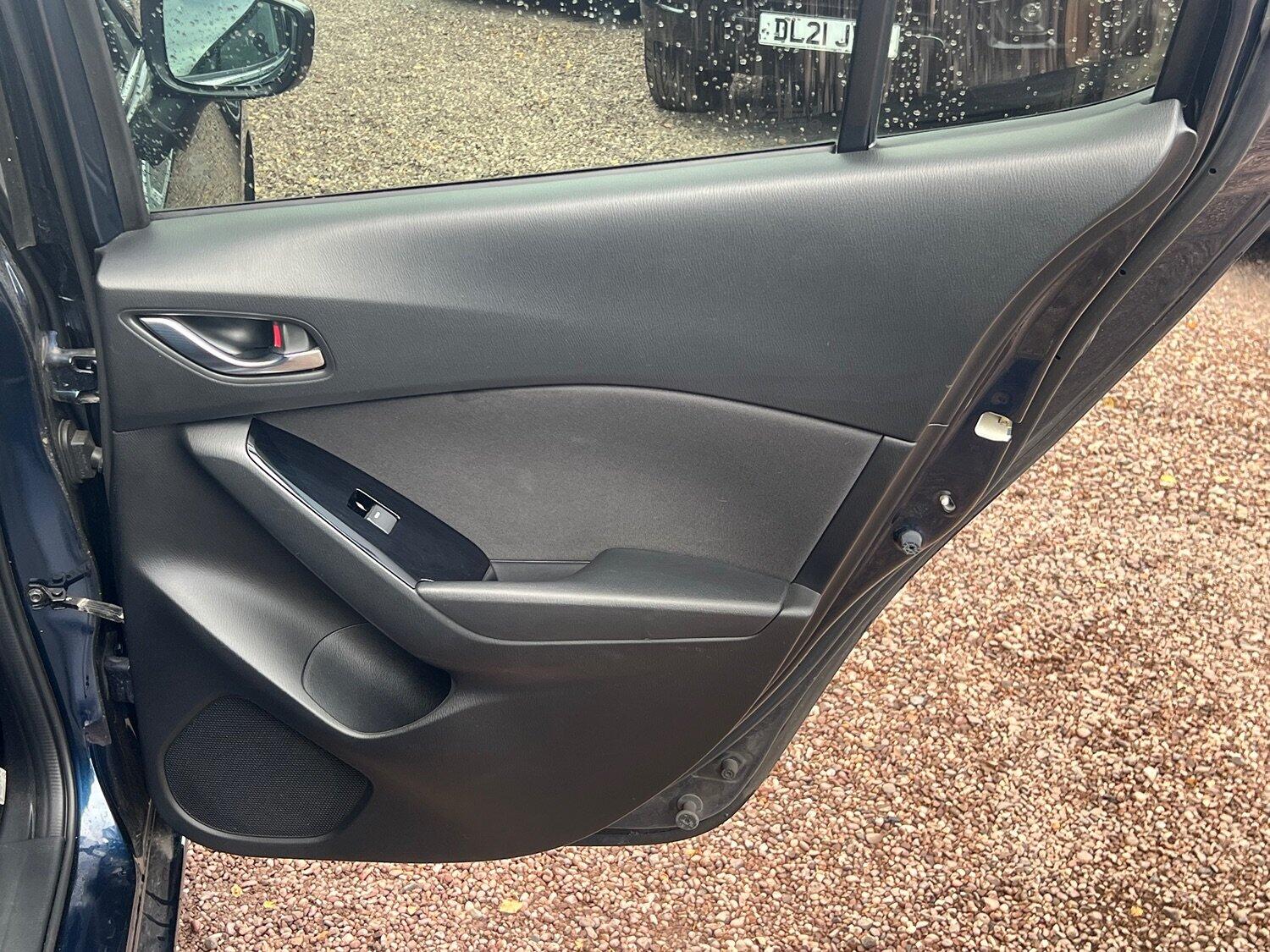 Used Mazda Mazda3 2017 for sale - 76793137: Photo 27