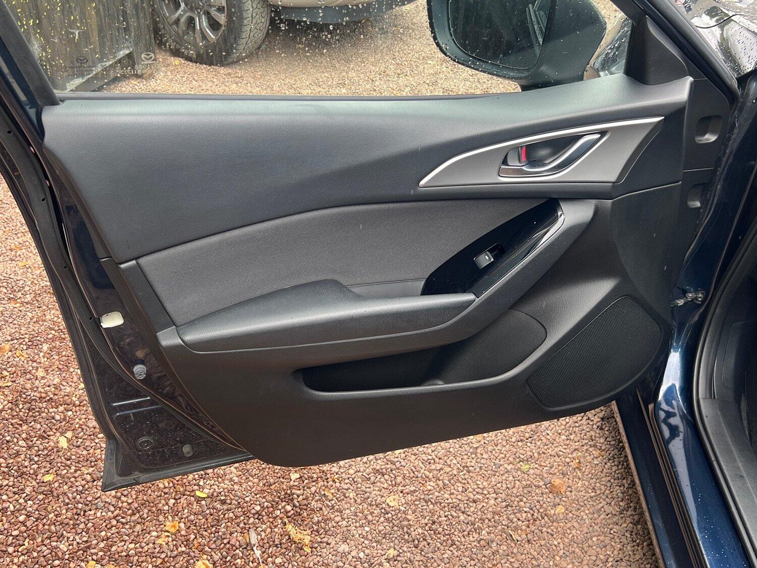 Used Mazda Mazda3 2017 for sale - 76793137: Photo 38