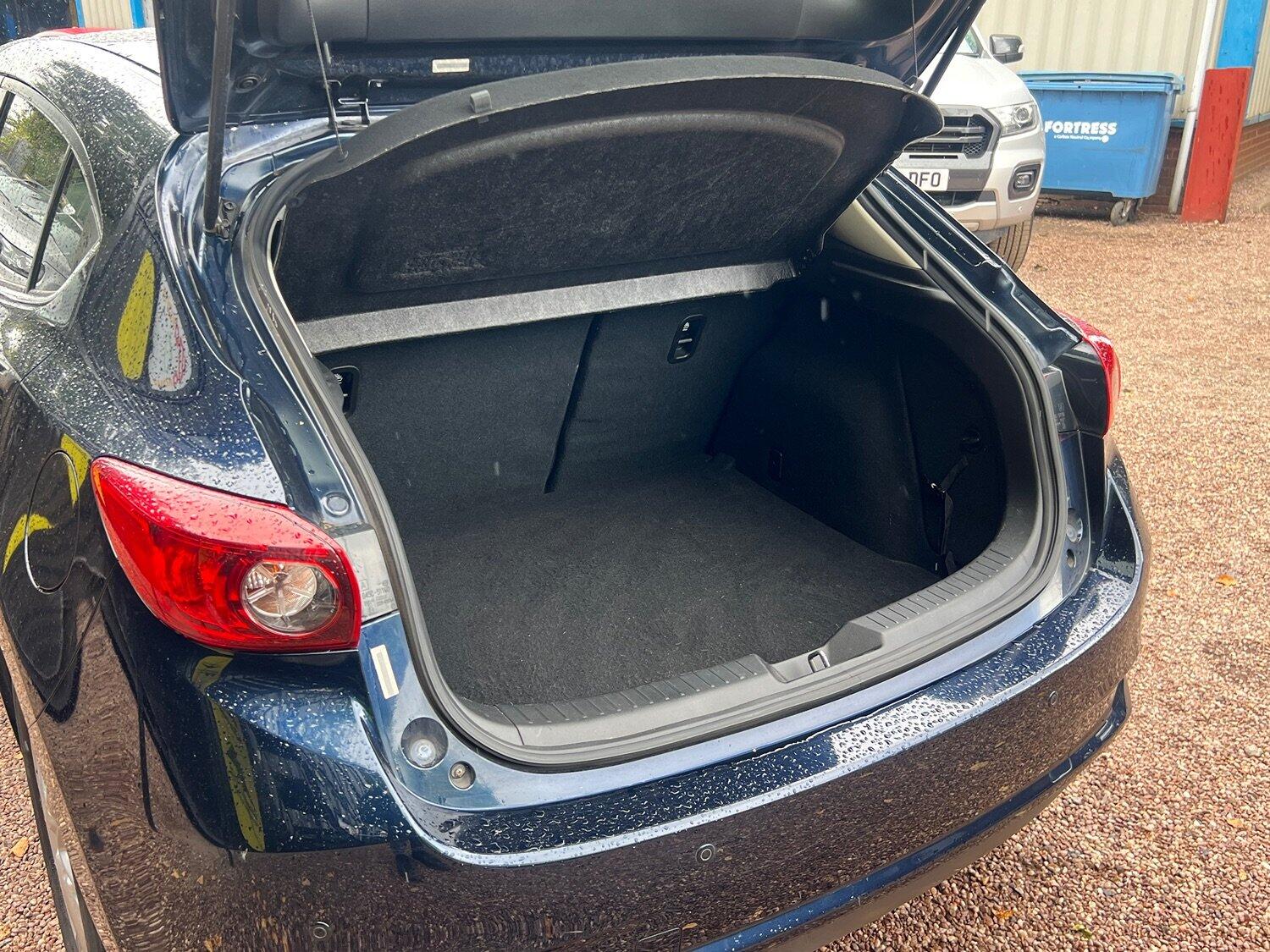 Used Mazda Mazda3 2017 for sale - 76793137: Photo 43