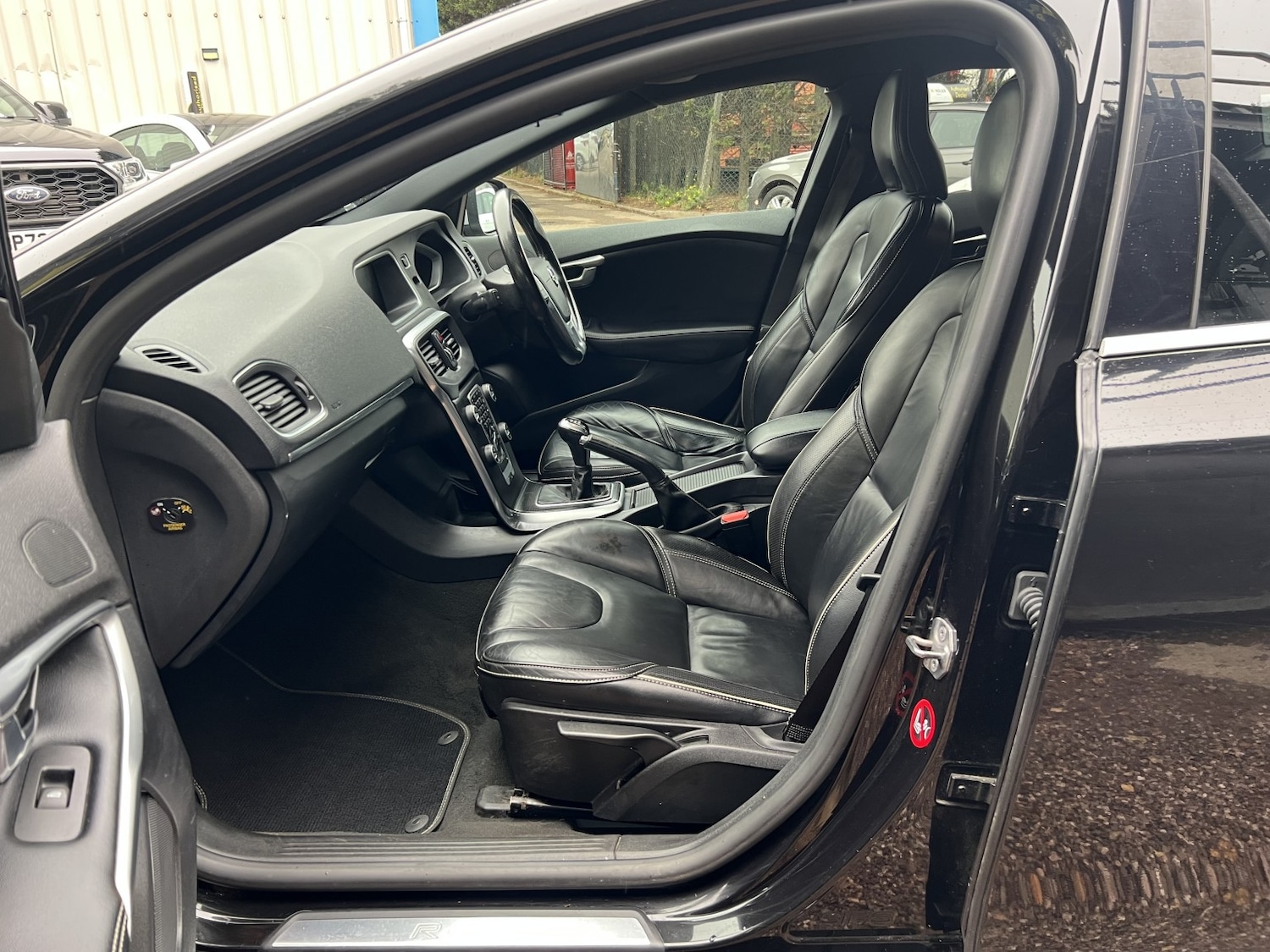 Used Volvo V40 2017 for sale - 76482872: Photo 38