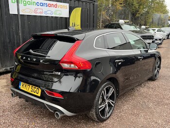 Used Volvo V40 2017 for sale - 76482872: Photo