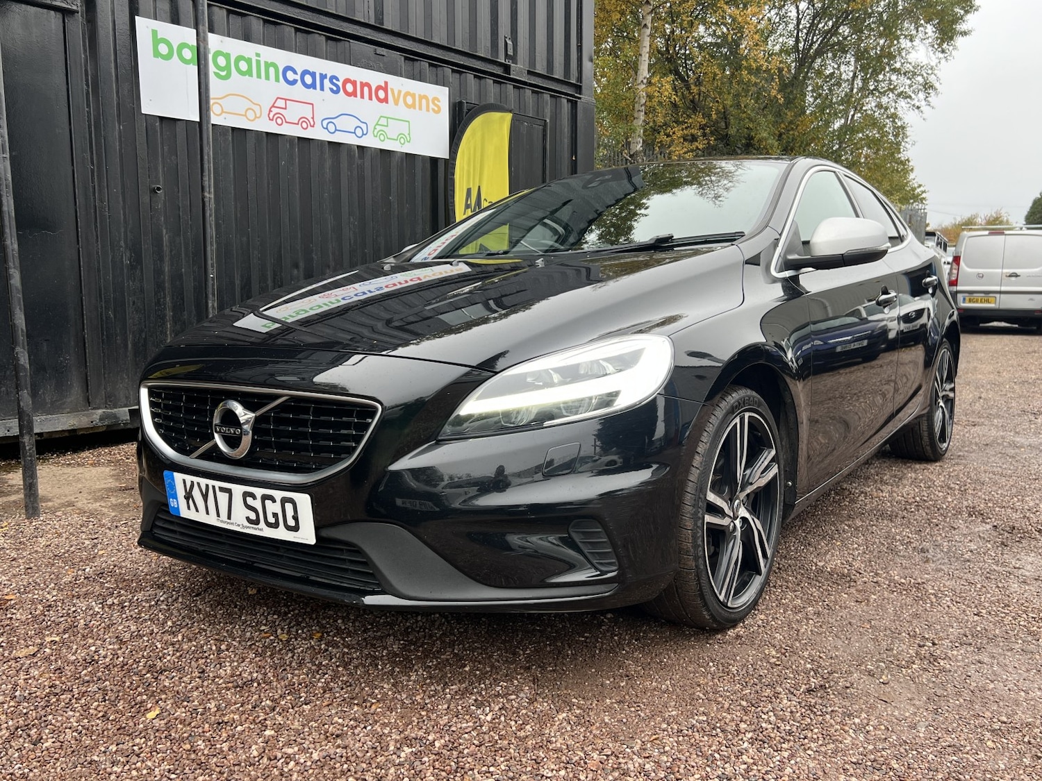 Used Volvo V40 2017 for sale - 76482872: Photo 57