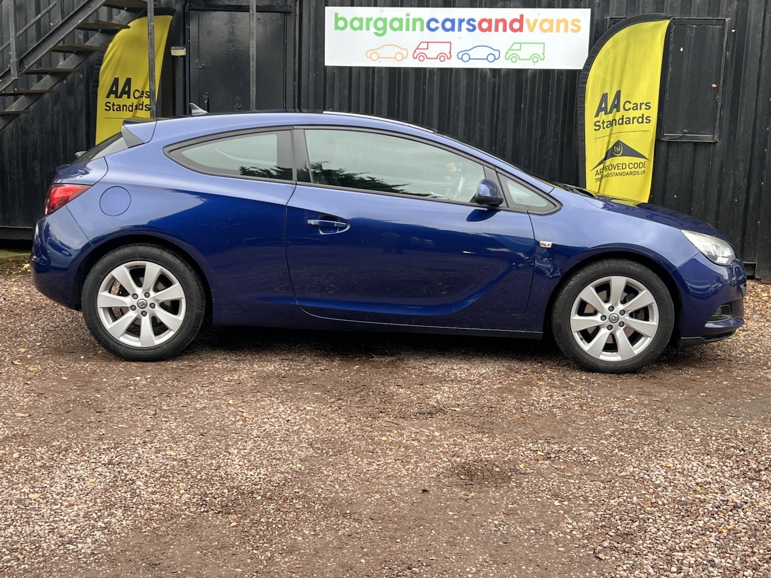 Used Vauxhall Astra GTC 2014 for sale - 76521156: Photo 2