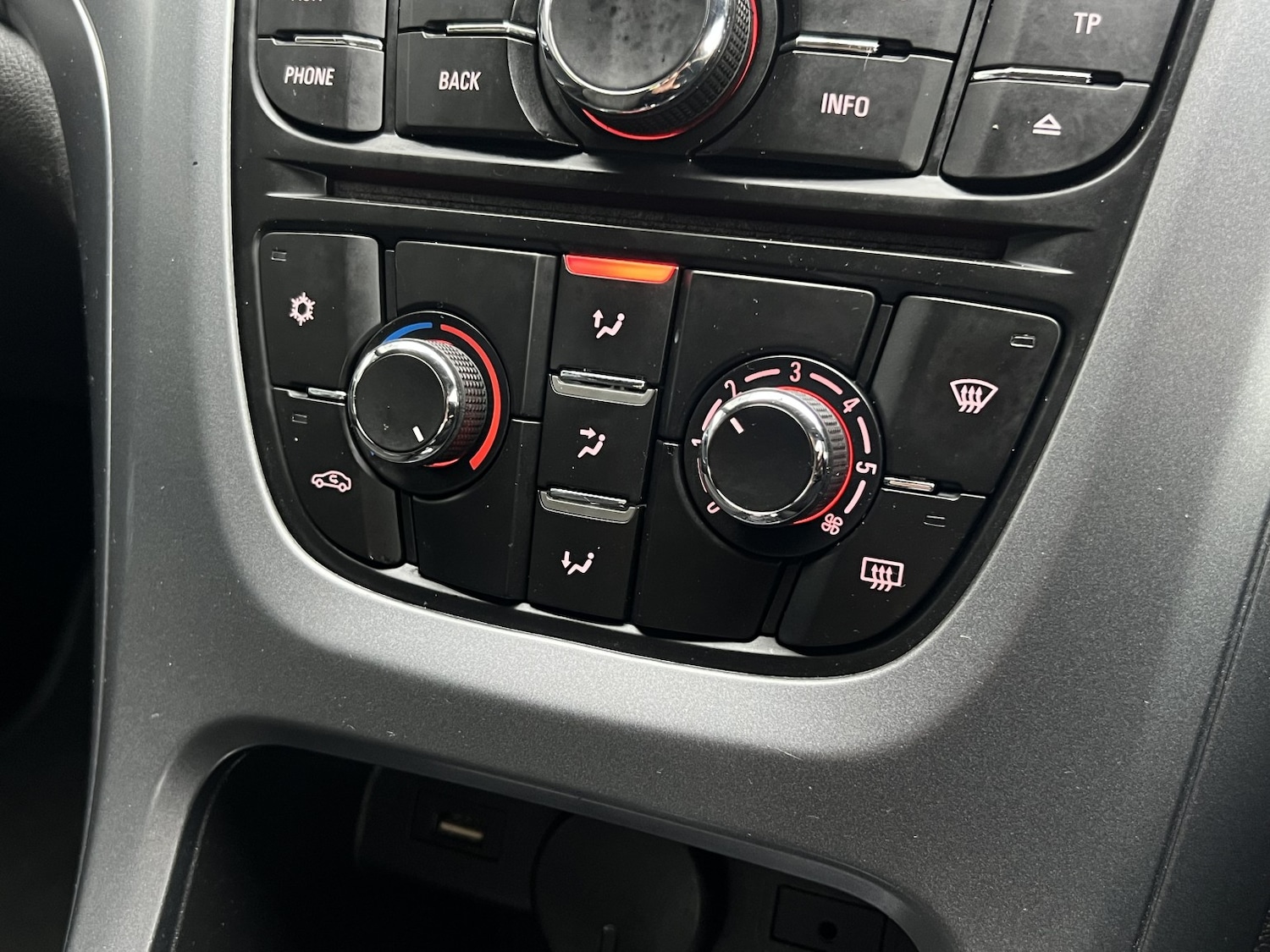 Used Vauxhall Astra GTC 2014 for sale - 76521156: Photo 26