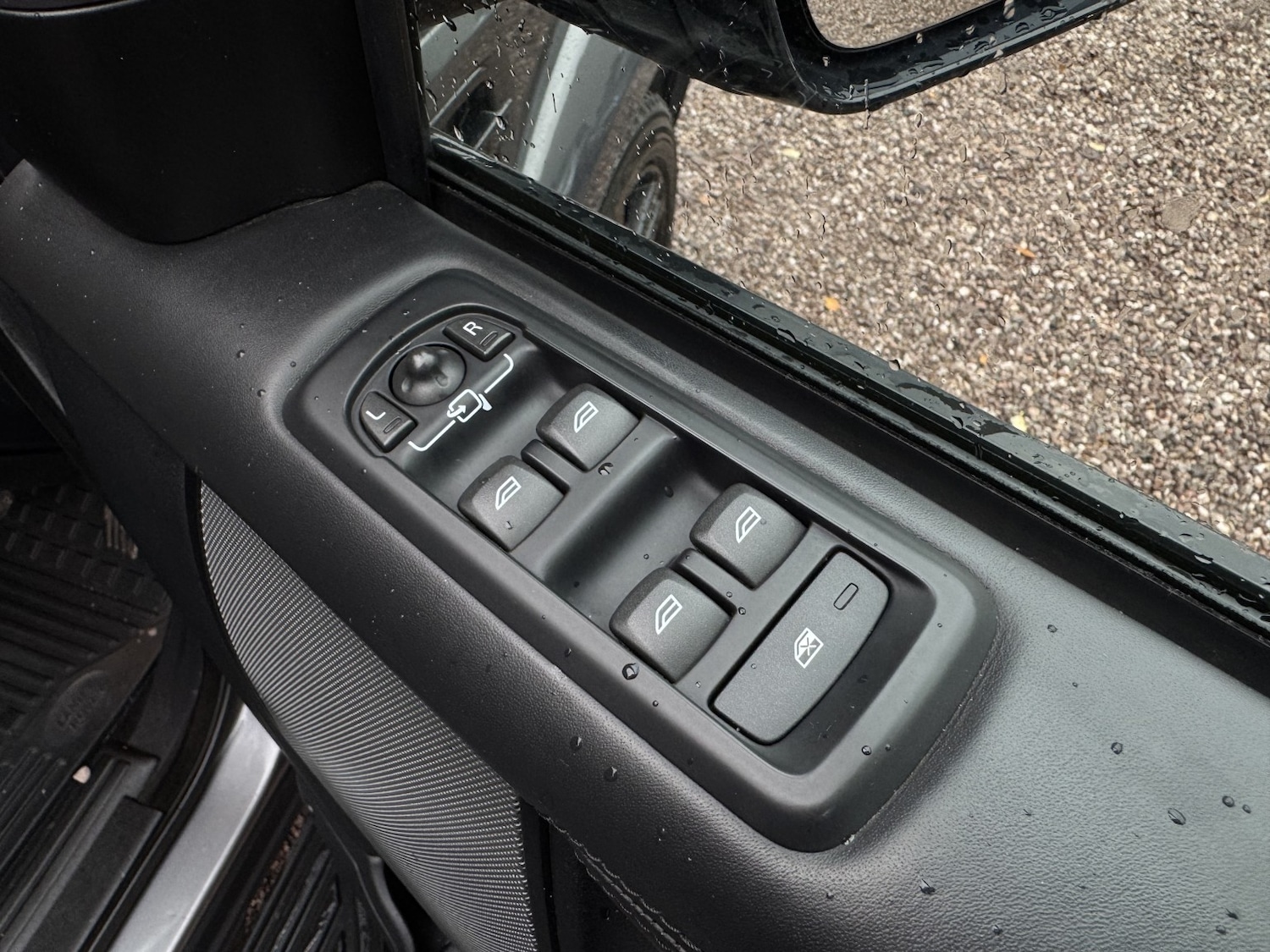 Used Land Rover Discovery 2015 for sale - 76974319: Photo 10