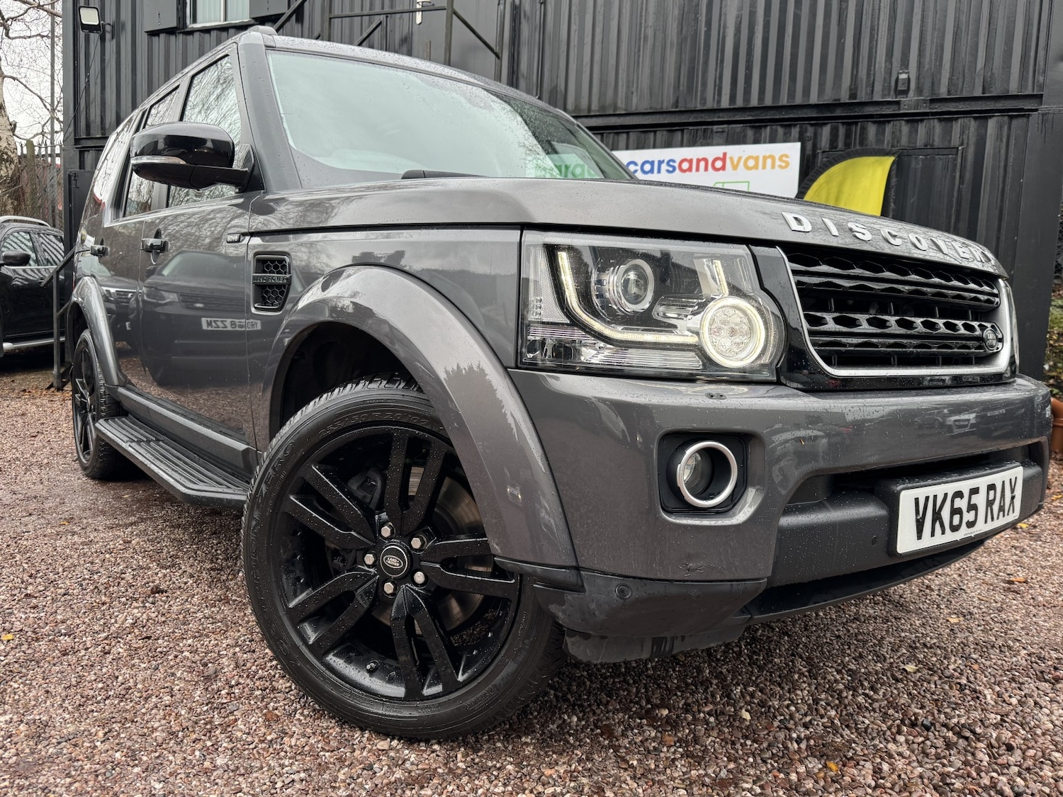 Used Land Rover Discovery 2015 for sale - 76974319: Photo 2