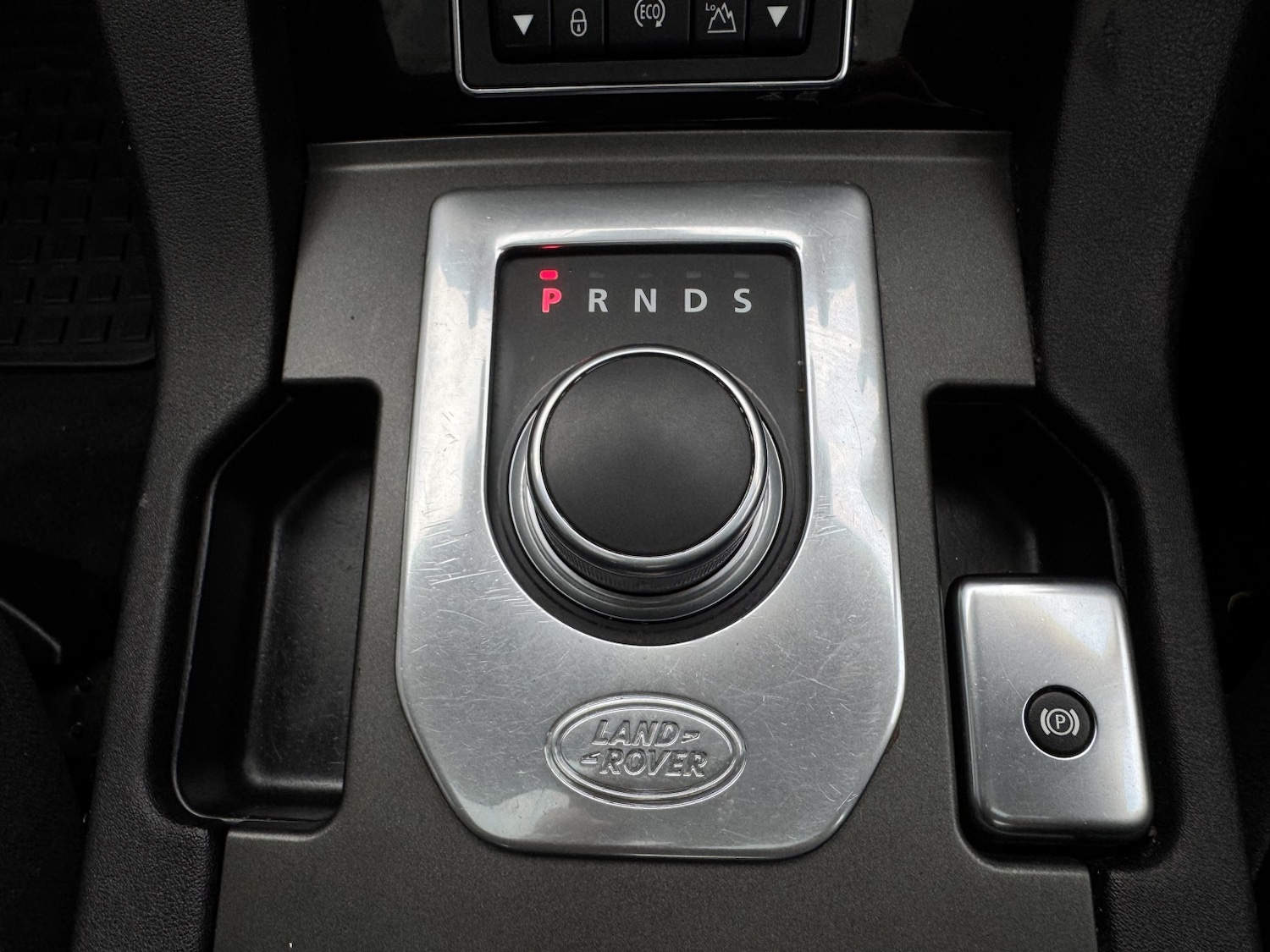 Used Land Rover Discovery 2015 for sale - 76974319: Photo 24