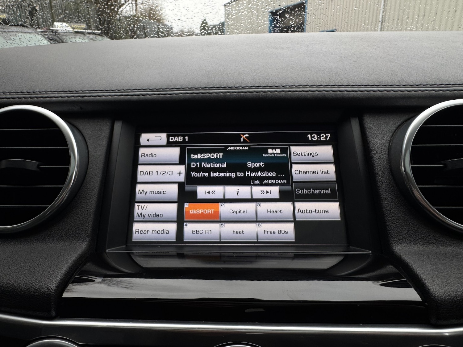 Used Land Rover Discovery 2015 for sale - 76974319: Photo 25