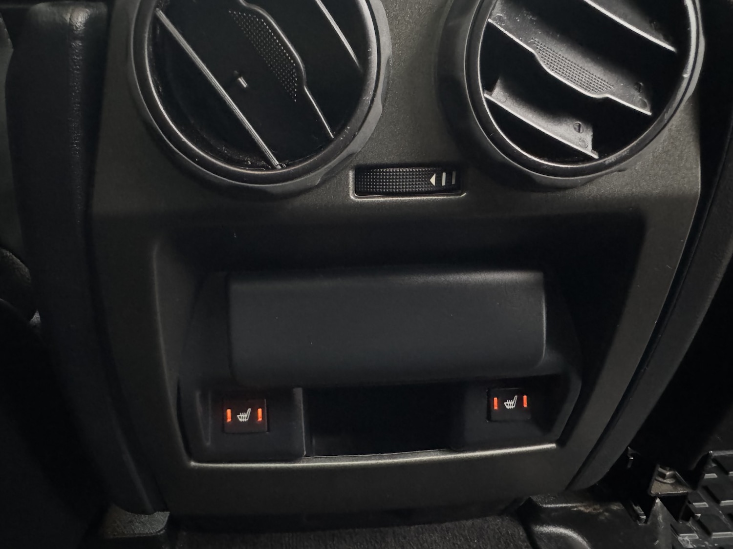 Used Land Rover Discovery 2015 for sale - 76974319: Photo 32