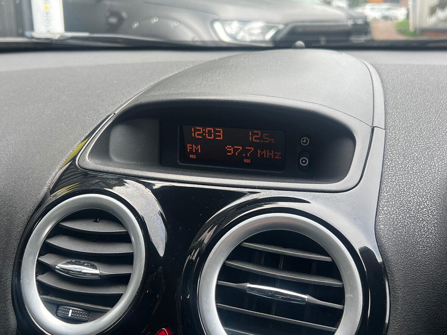 Used Vauxhall Corsa 2010 for sale - 76268451: Photo 18