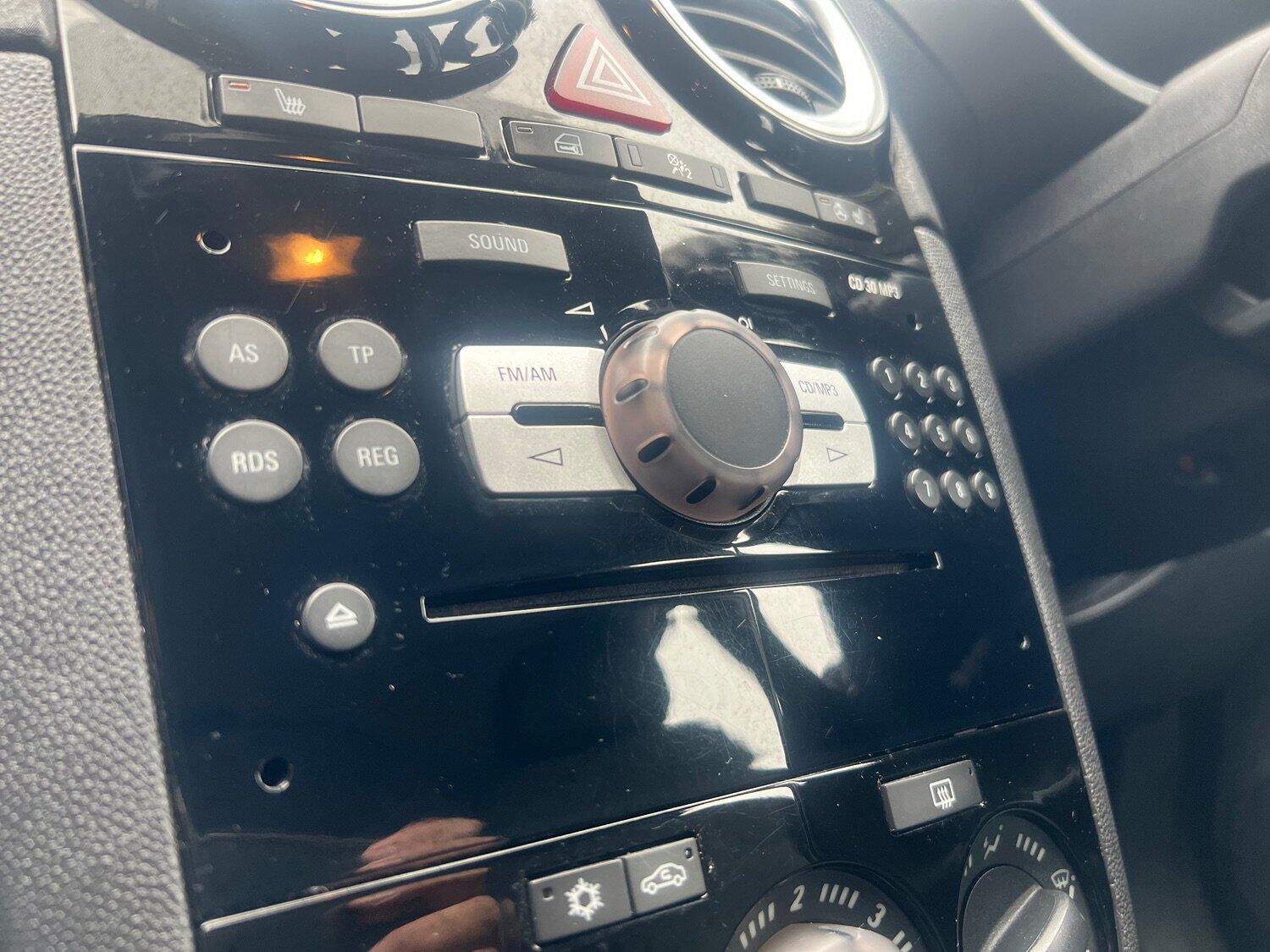 Used Vauxhall Corsa 2010 for sale - 76268451: Photo 38