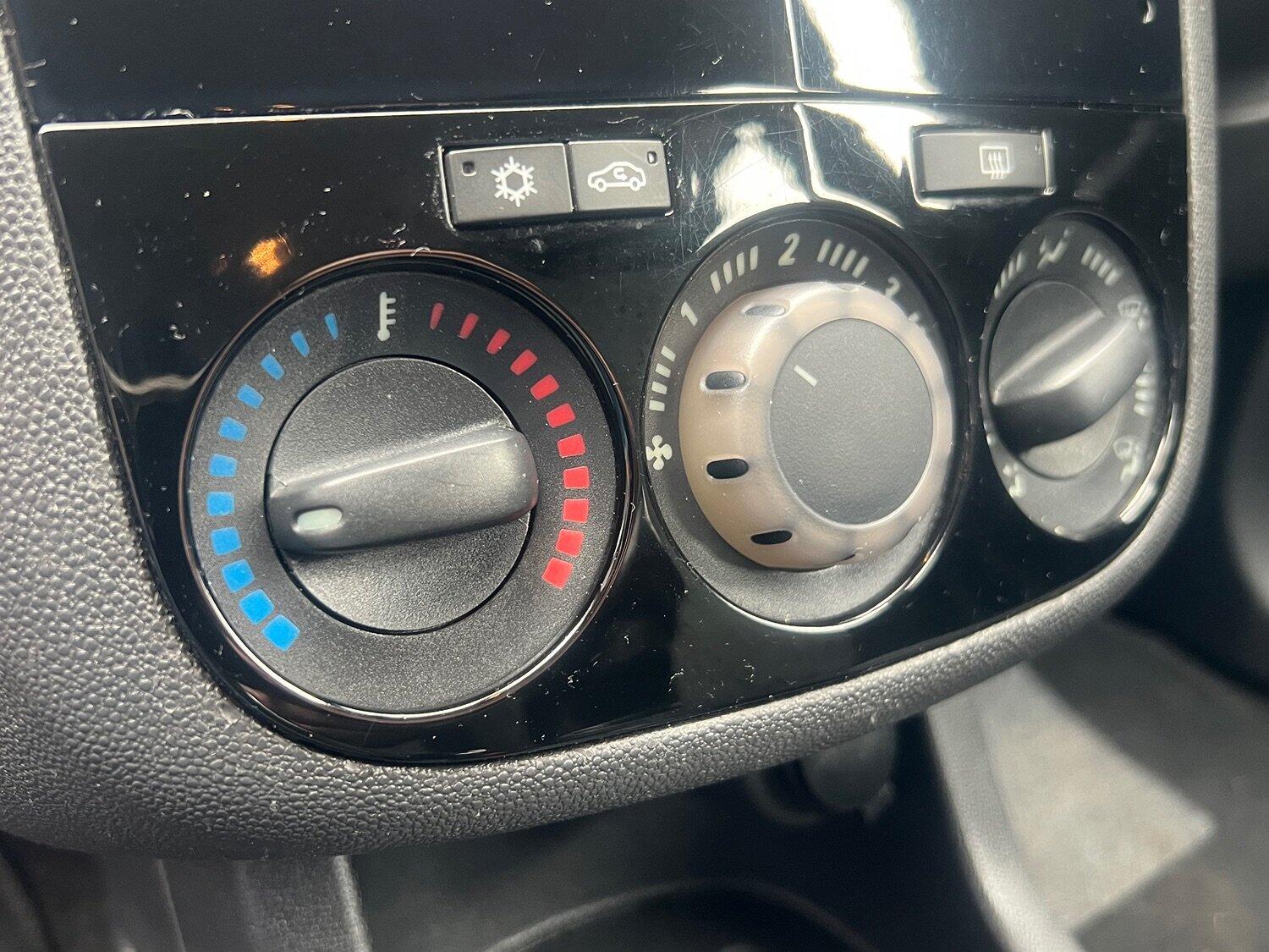 Used Vauxhall Corsa 2010 for sale - 76268451: Photo 39