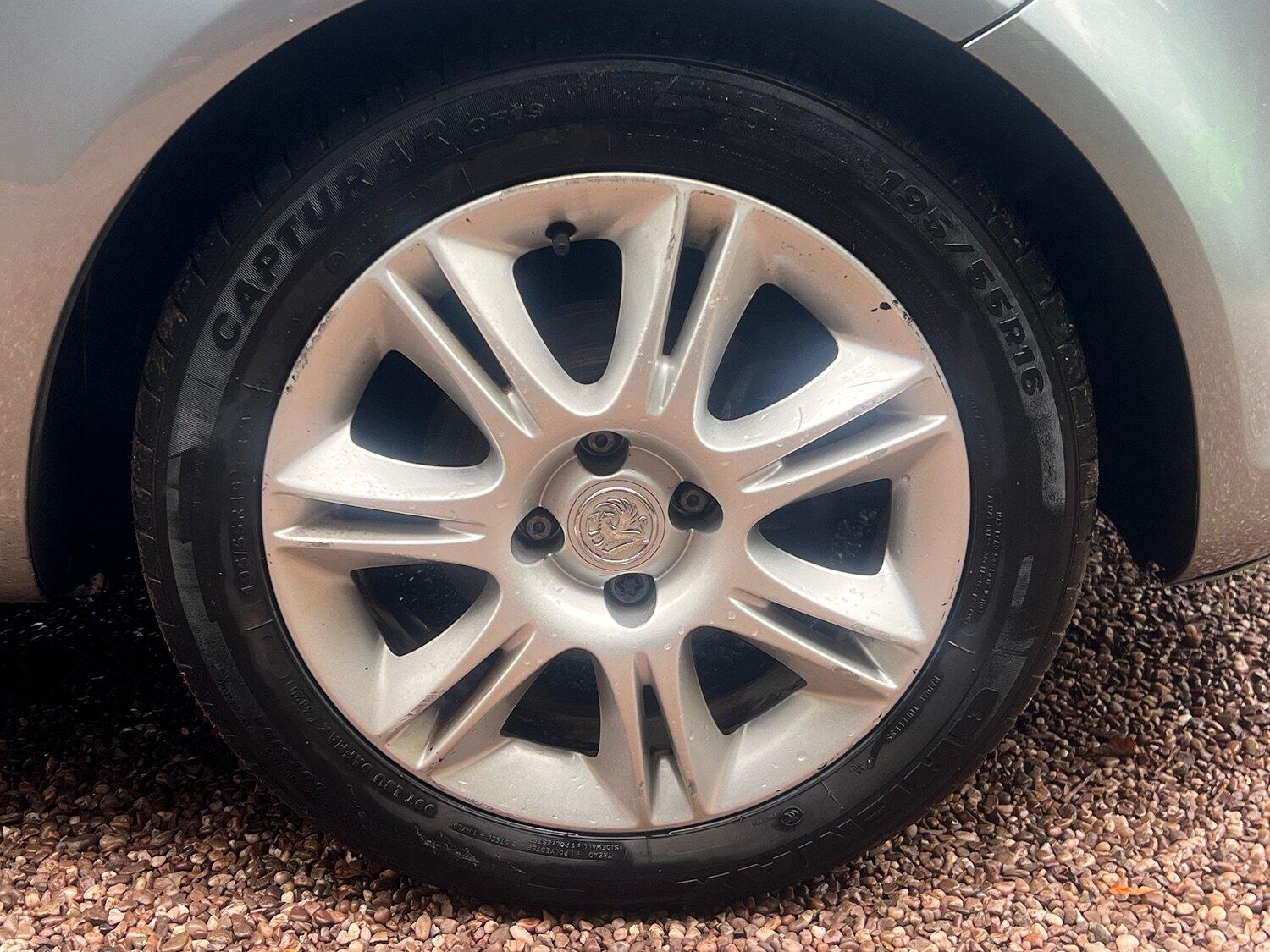 Used Vauxhall Corsa 2010 for sale - 76268451: Photo 48