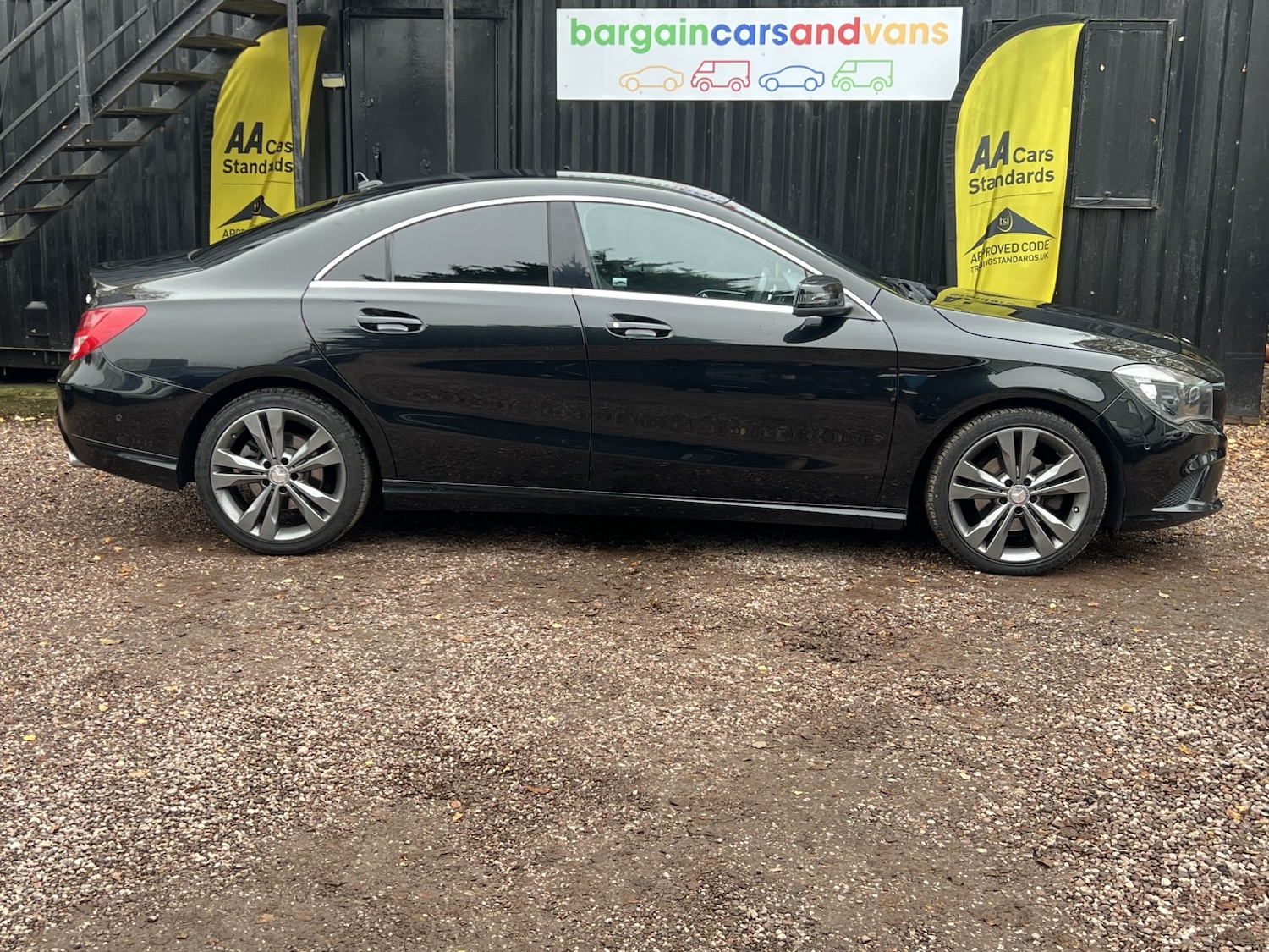 Used Mercedes-Benz CLA 2015 for sale - 76510998: Photo 2