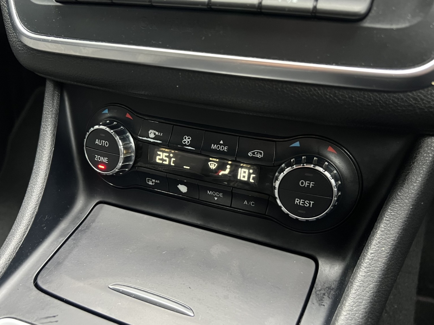 Used Mercedes-Benz CLA 2015 for sale - 76510998: Photo 21