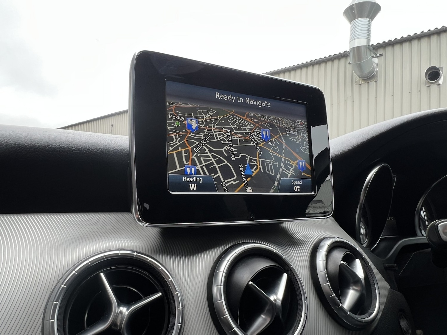 Used Mercedes-Benz CLA 2015 for sale - 76510998: Photo 40