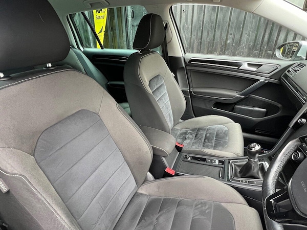 Used Volkswagen Golf 2014 for sale - 76211850: Photo 15