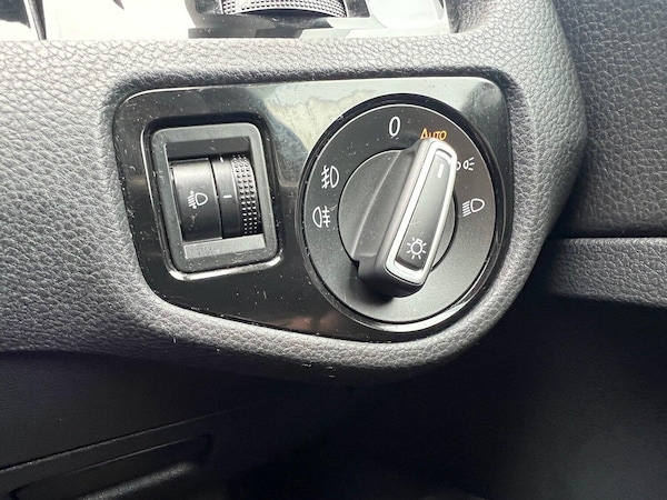 Used Volkswagen Golf 2014 for sale - 76211850: Photo 19