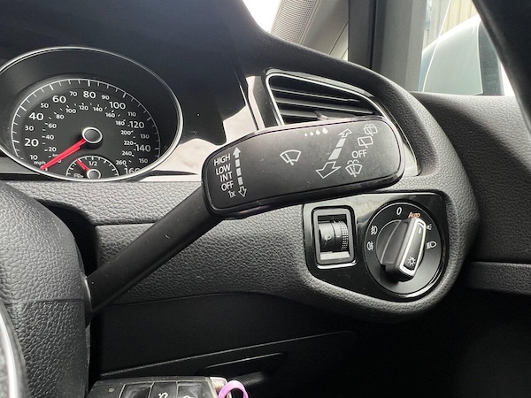 Used Volkswagen Golf 2014 for sale - 76211850: Photo 20
