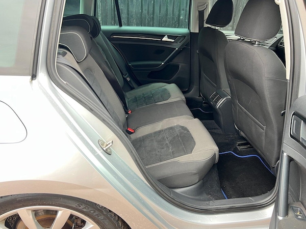 Used Volkswagen Golf 2014 for sale - 76211850: Photo 33