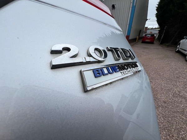 Used Volkswagen Golf 2014 for sale - 76211850: Photo 40