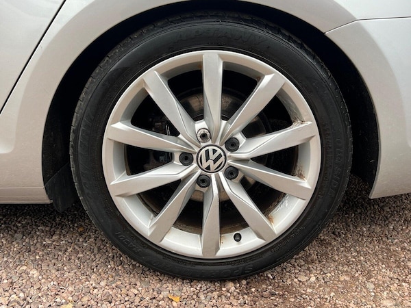 Used Volkswagen Golf 2014 for sale - 76211850: Photo 59