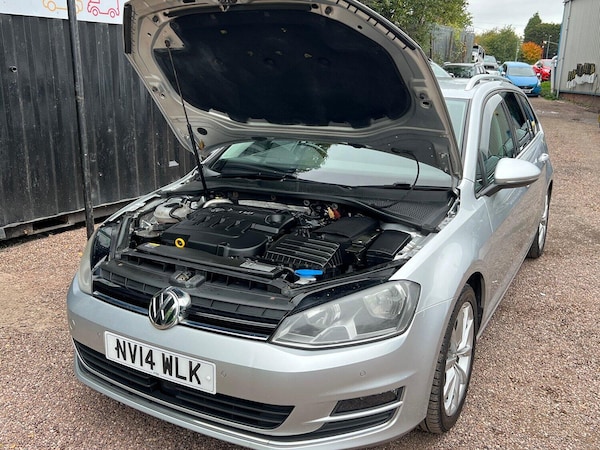 Used Volkswagen Golf 2014 for sale - 76211850: Photo 63