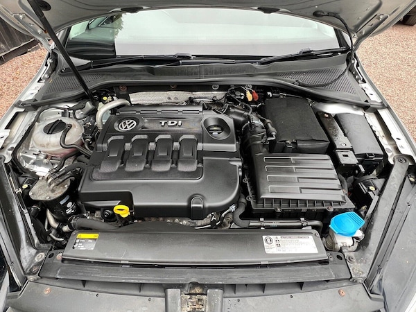 Used Volkswagen Golf 2014 for sale - 76211850: Photo 64