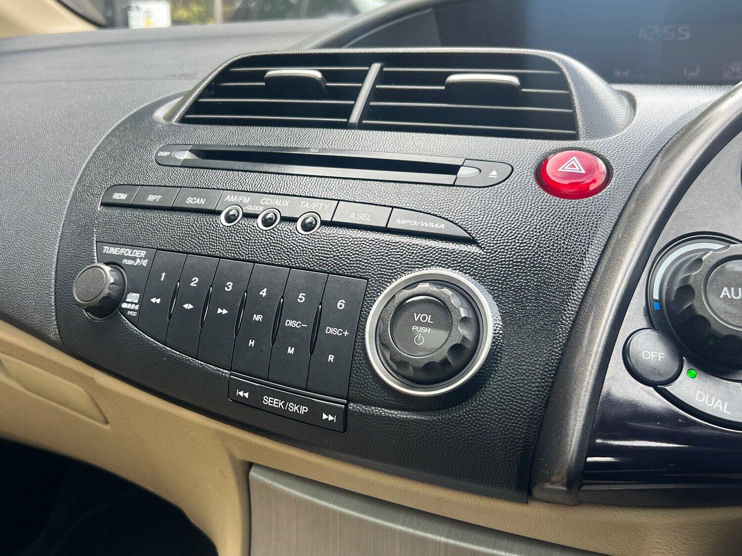 Used Honda Civic 2008 for sale - 76605643: Photo 20