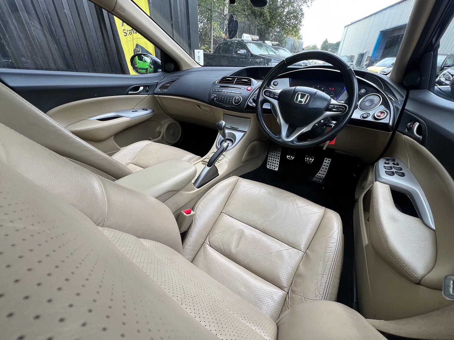 Used Honda Civic 2008 for sale - 76605643: Photo 23