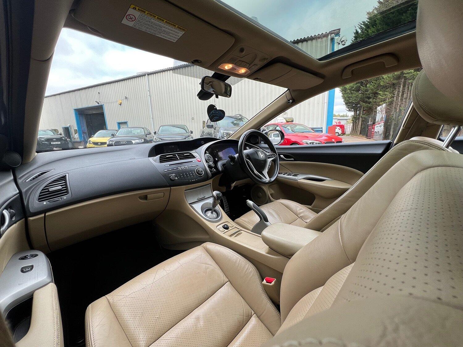 Used Honda Civic 2008 for sale - 76605643: Photo 37