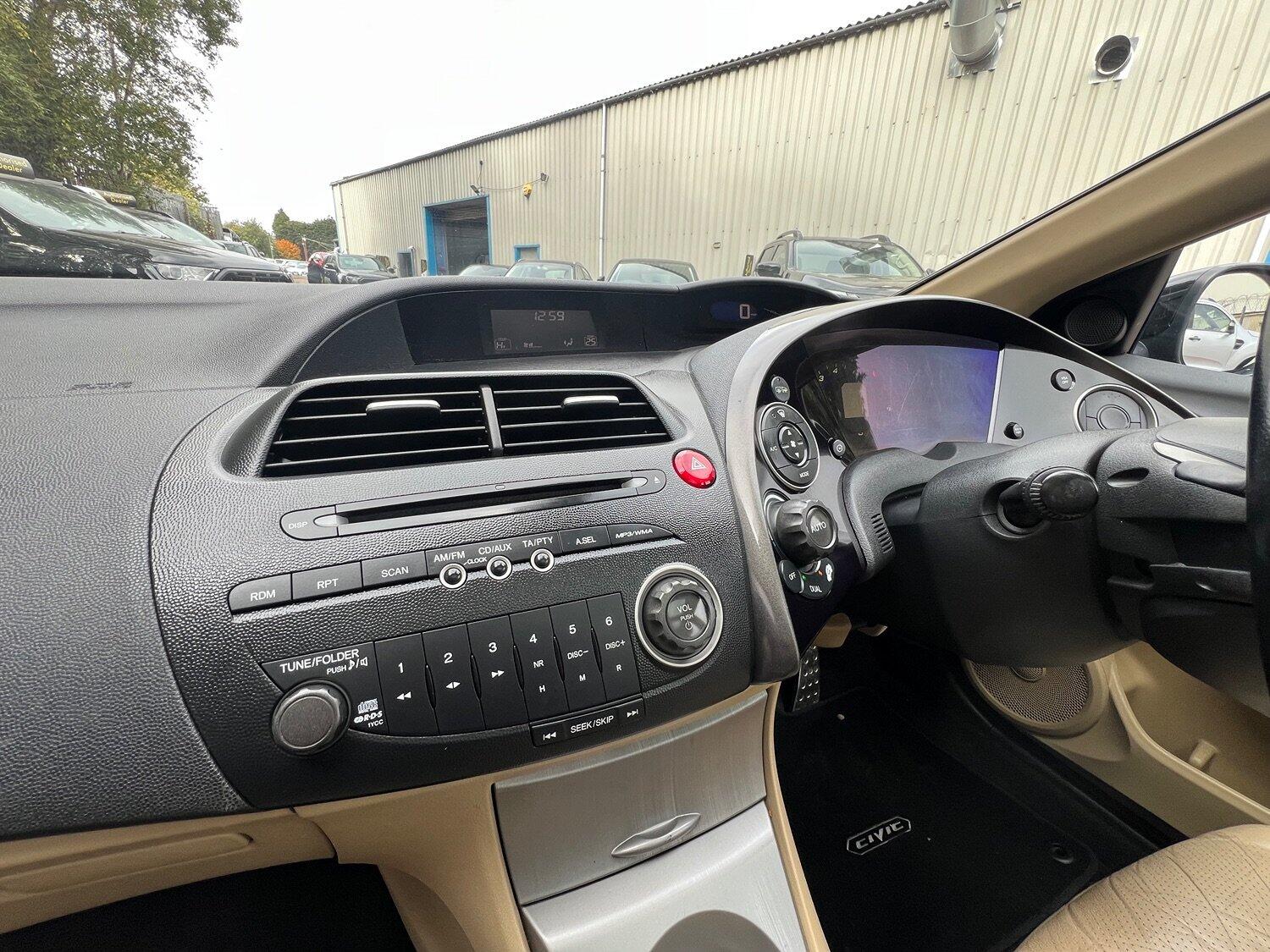 Used Honda Civic 2008 for sale - 76605643: Photo 43