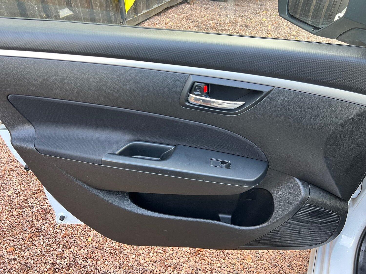 Used Suzuki Swift 2015 for sale - 76769592: Photo 52