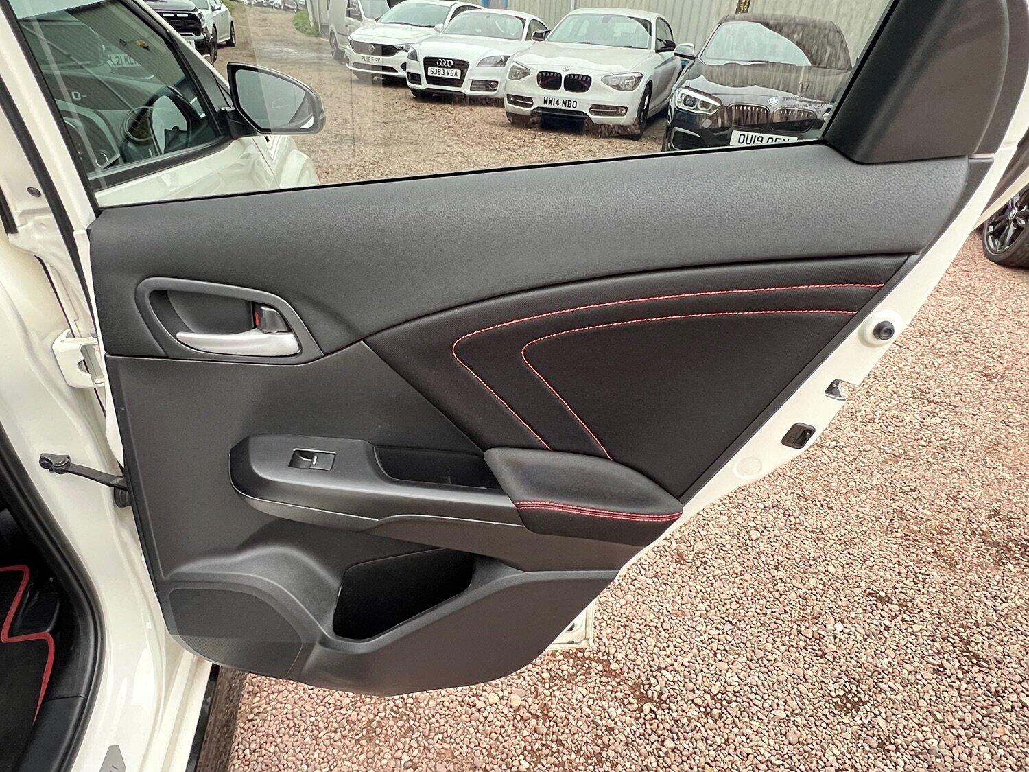 Used Honda Civic 2016 for sale - 76281336: Photo 41