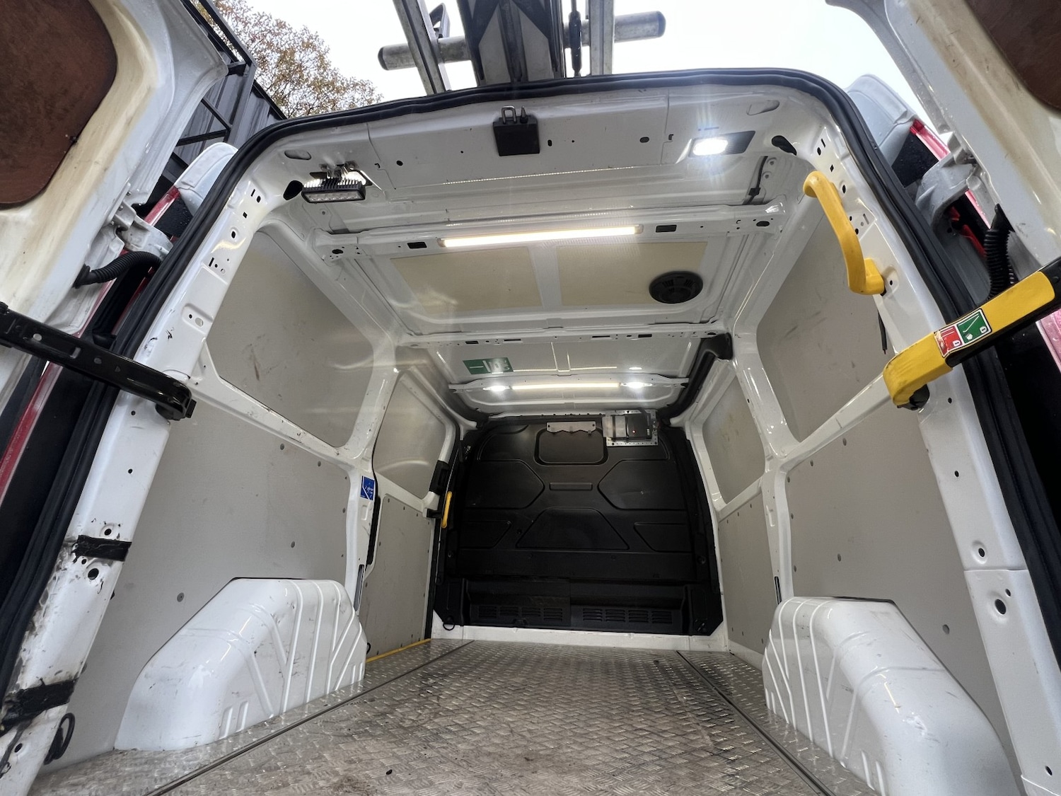 Used Ford Transit Custom 2022 for sale - 76666077: Photo 32