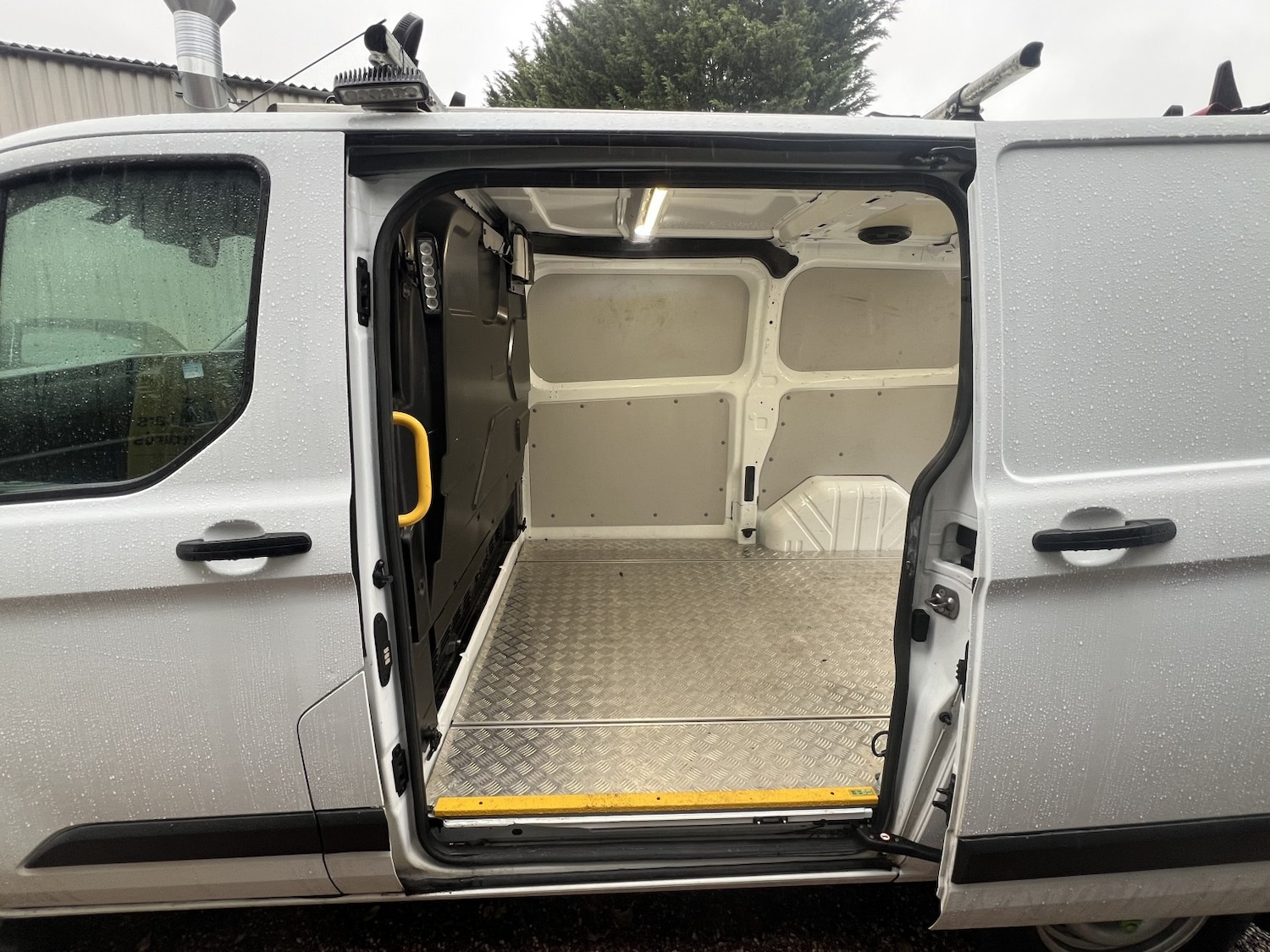 Used Ford Transit Custom 2022 for sale - 76666077: Photo 41