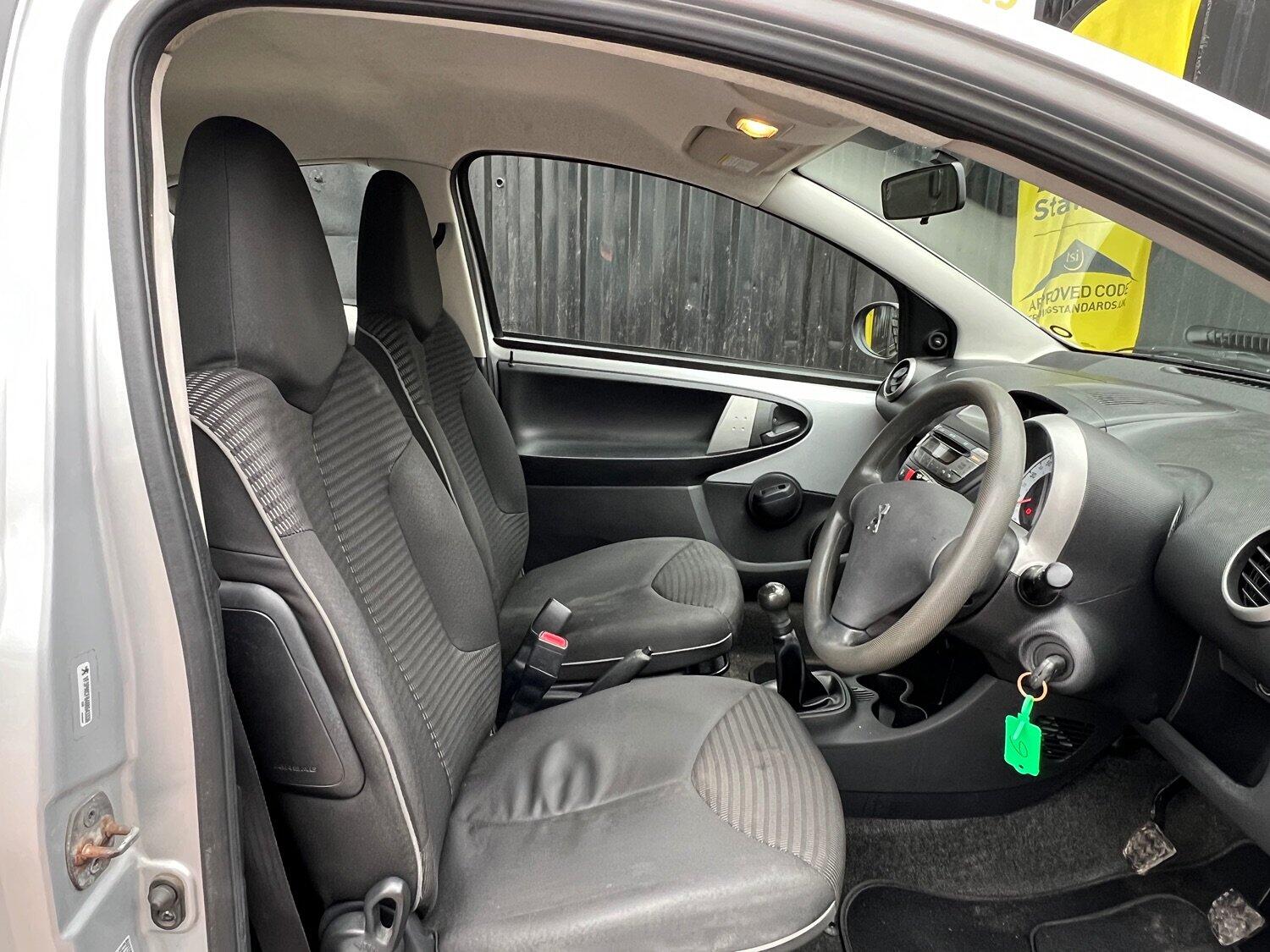 Used Peugeot 107 2012 for sale - 76305633: Photo 12