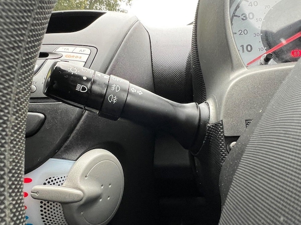 Used Peugeot 107 2012 for sale - 76305633: Photo 17