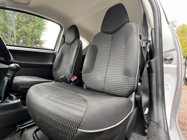 Used Peugeot 107 2012 for sale - 76305633: Photo 29