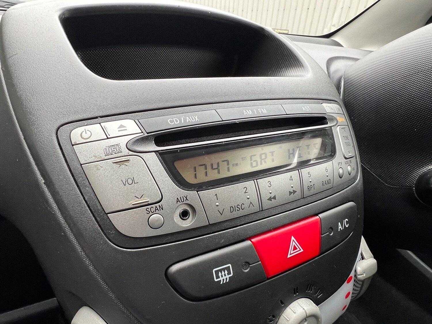 Used Peugeot 107 2012 for sale - 76305633: Photo 36